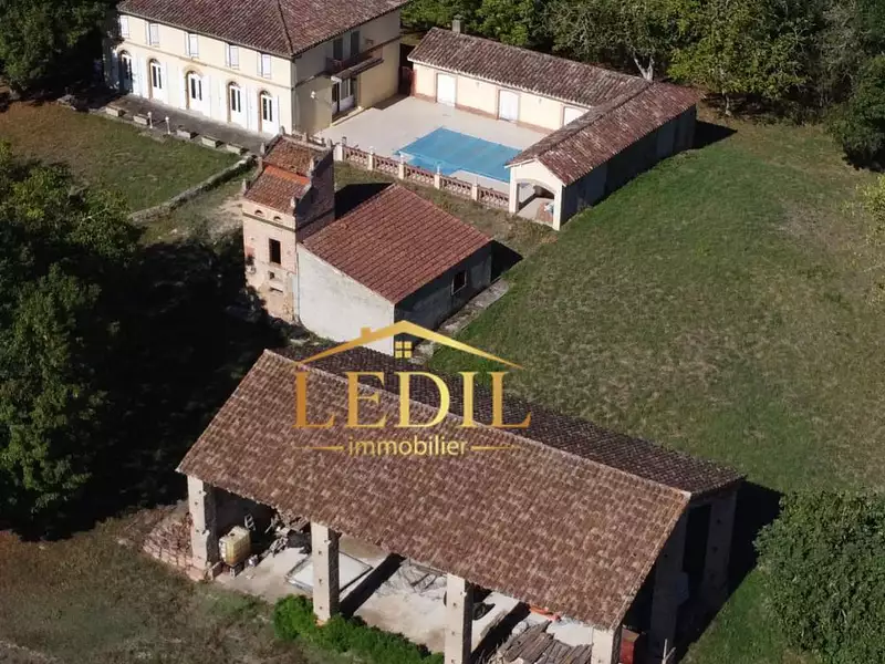 Maison, 214 m²