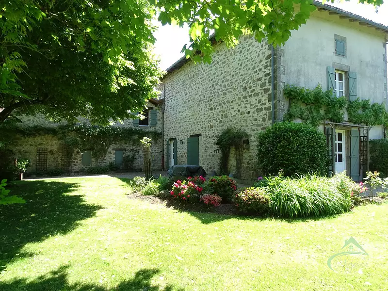 Maison, 198 m²