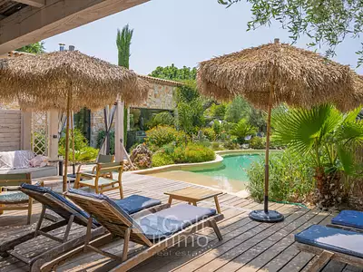 Maison, 220 m²