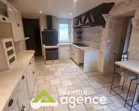 Maison, 180 m²