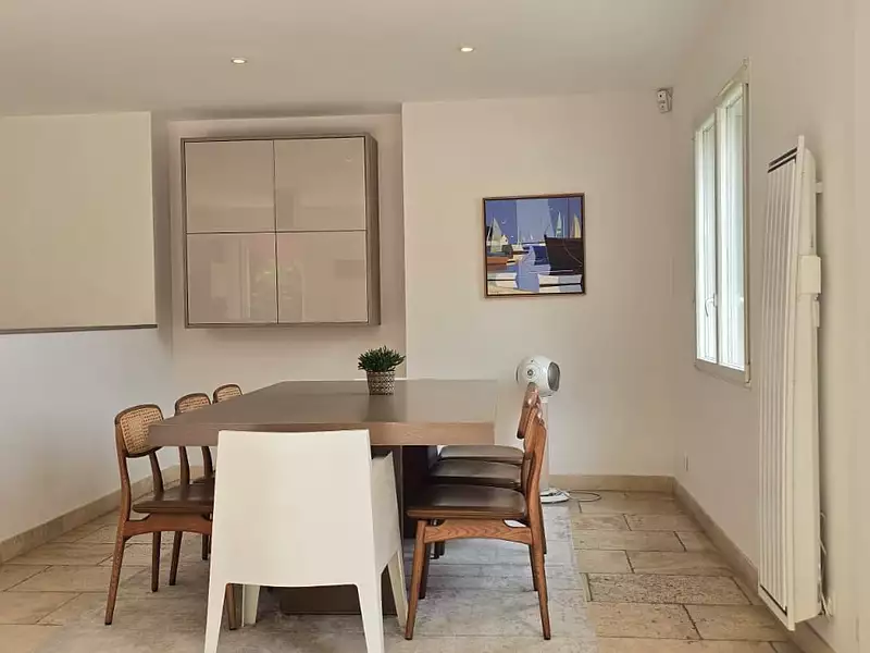 Maison, 198 m²