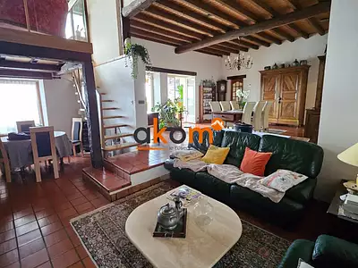 Maison, 338 m²