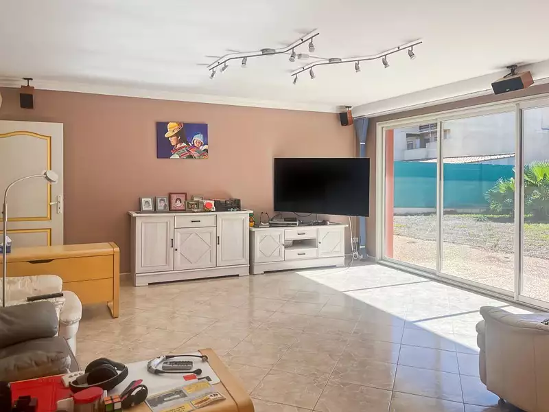 Maison, 230 m²