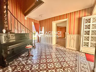 Maison, 335 m²