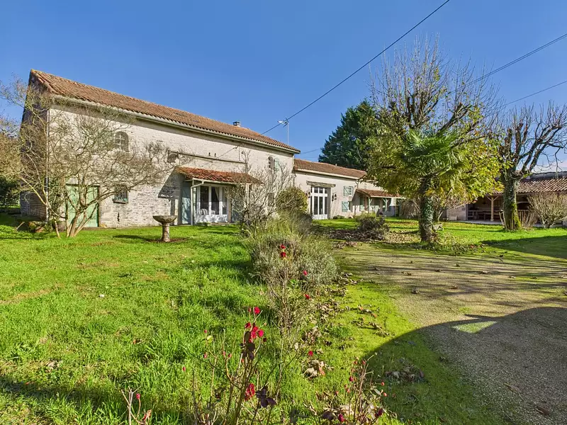 Maison, 348 m²