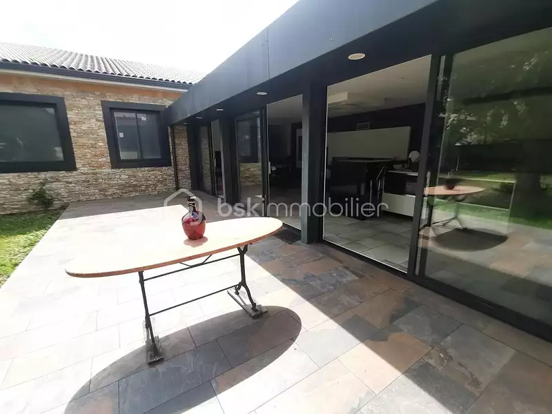 Maison, 200 m²