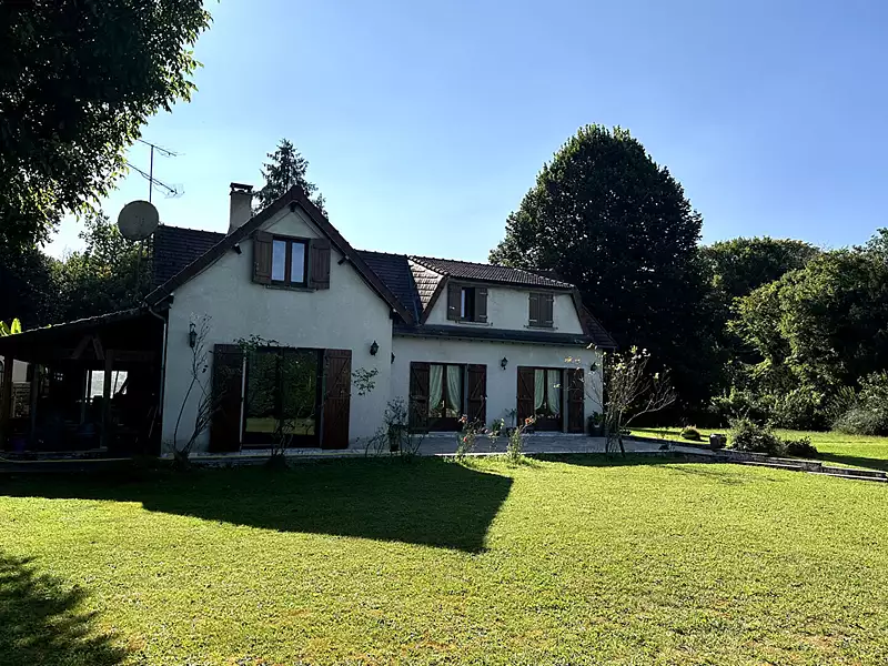 Maison, 220 m²