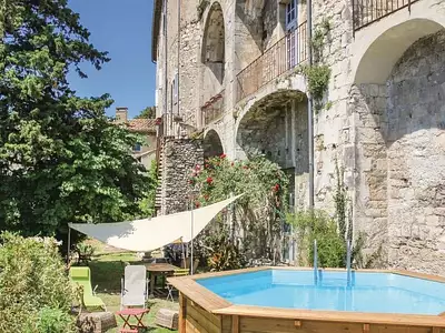 Maison, 425 m²