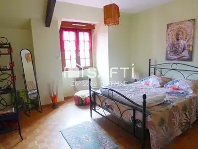 Maison, 230 m²