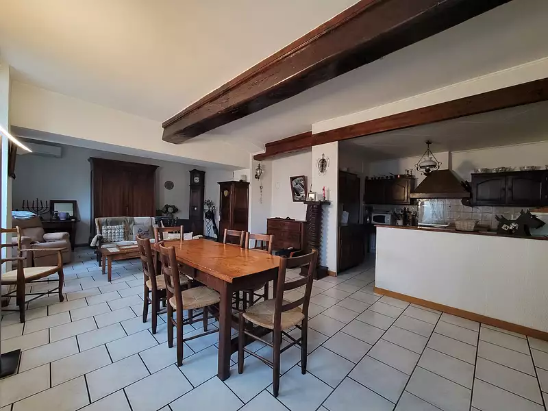 Maison, 254 m²