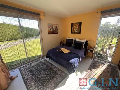 Maison, 235 m²