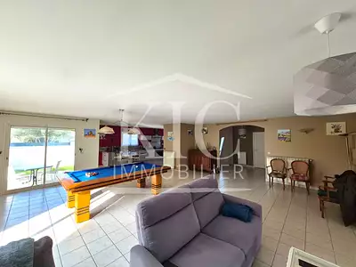 Maison, 200 m²
