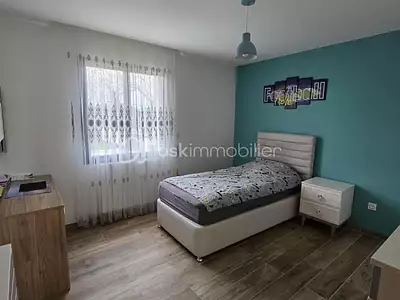 Maison, 200 m²
