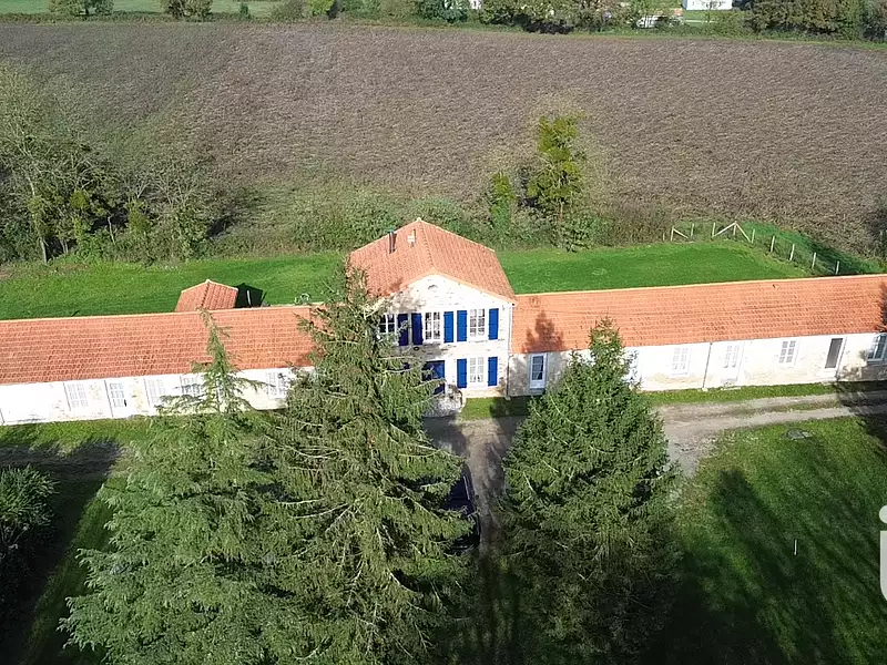 Maison, 310 m²