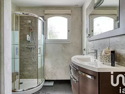 Maison, 300 m²