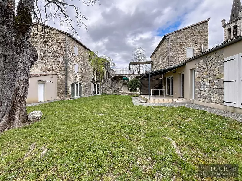 Maison, 559 m²