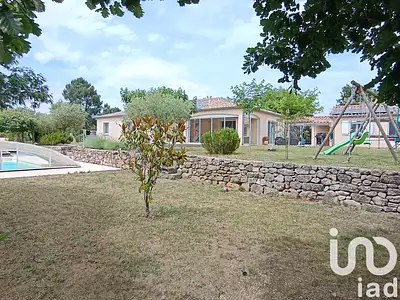 Maison, 198 m²