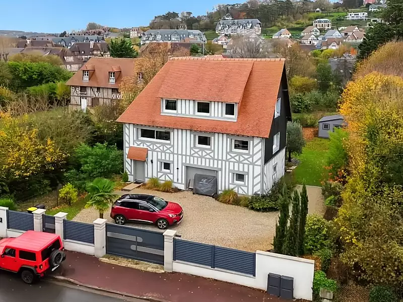 Maison, 230 m²
