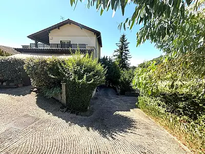Maison, 243,6 m²