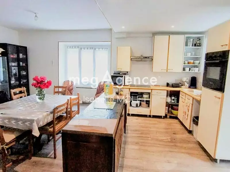 Maison, 160 m²