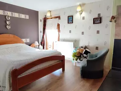 Maison, 185 m²