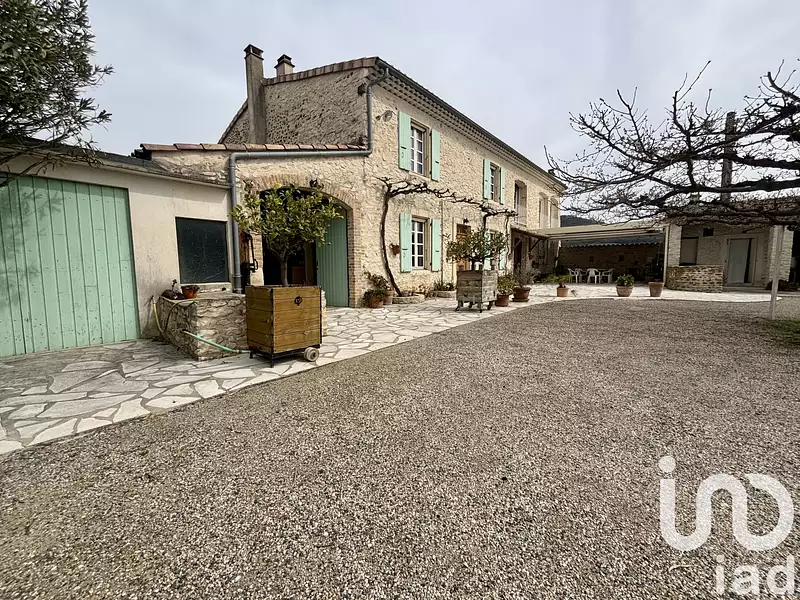 Maison, 270 m²