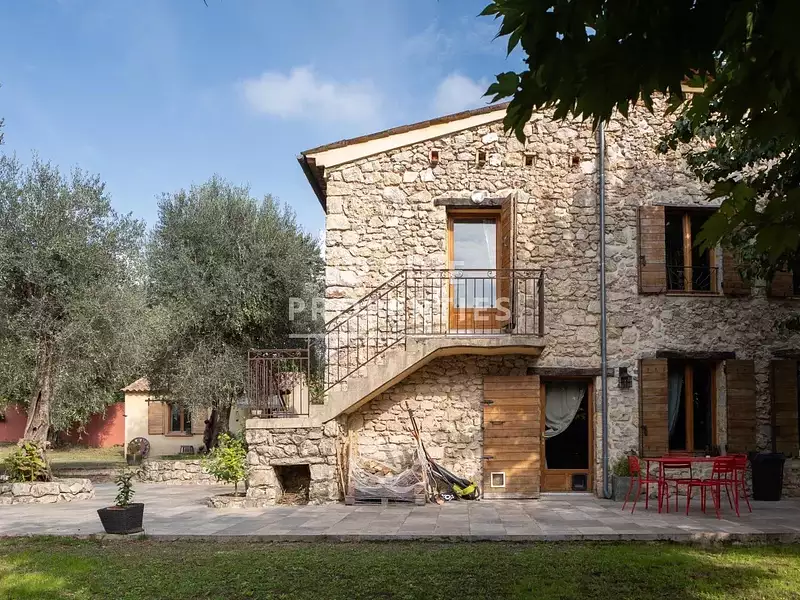 Maison, 200 m²