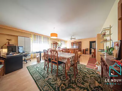 Appartement, 180,6 m²