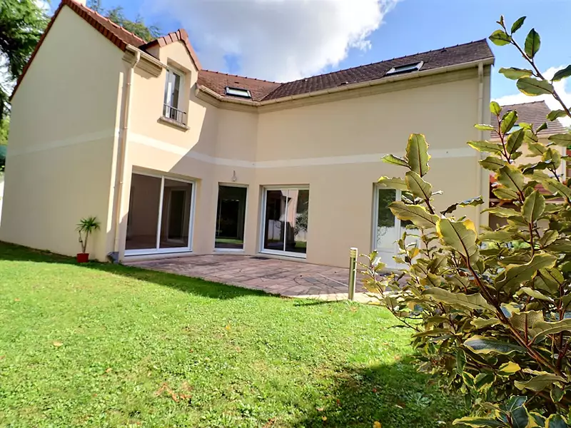 Maison, 166,16 m²