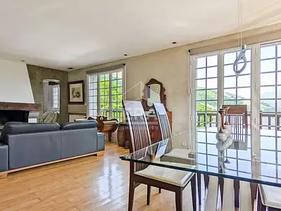 Maison, 225 m²