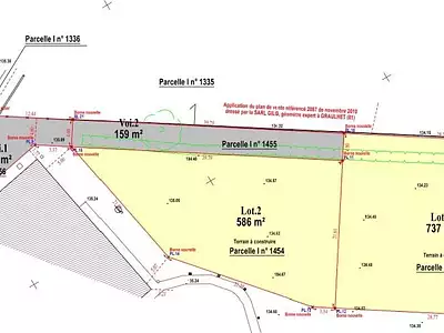 Terrain, 737 m²