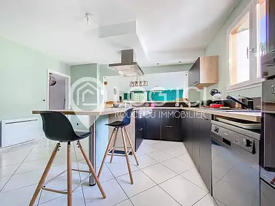 Maison, 202 m²