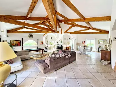 Maison, 192 m²