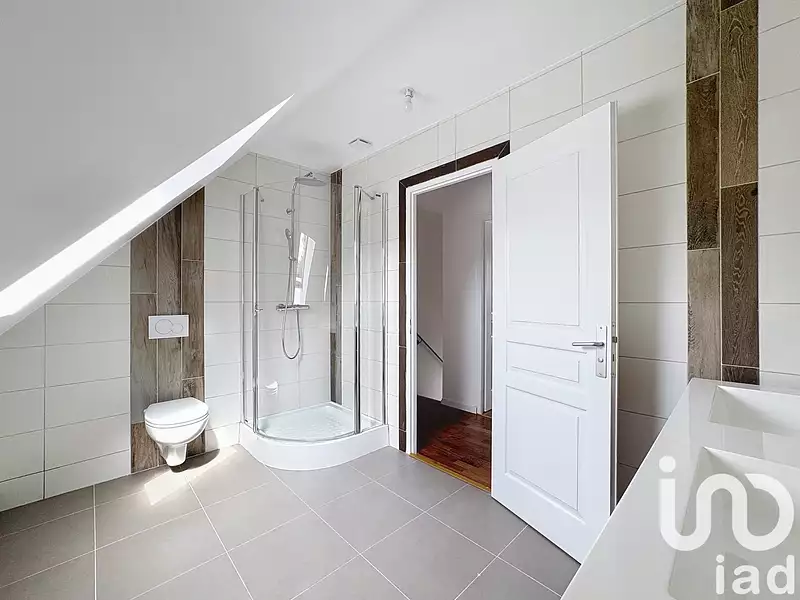 Maison, 185 m²