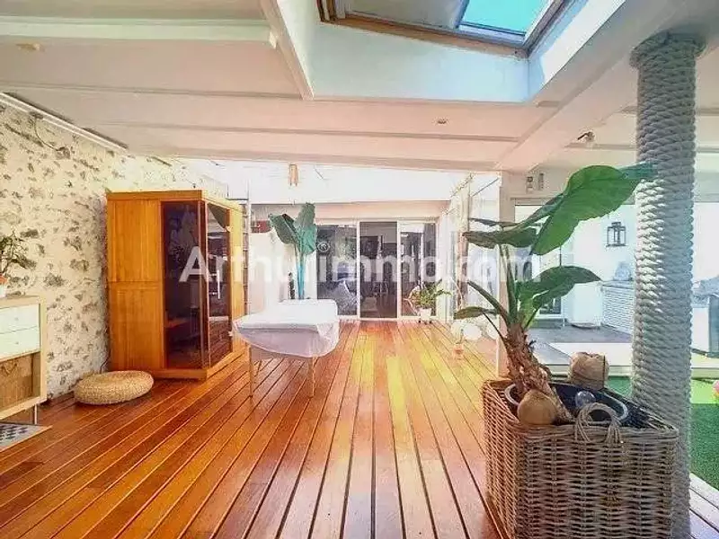 Maison, 208 m²