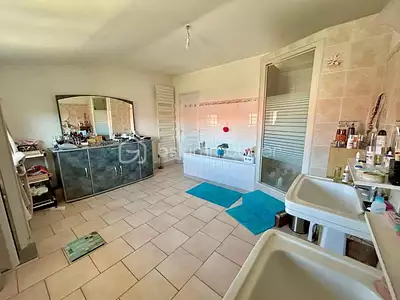 Maison, 185 m²