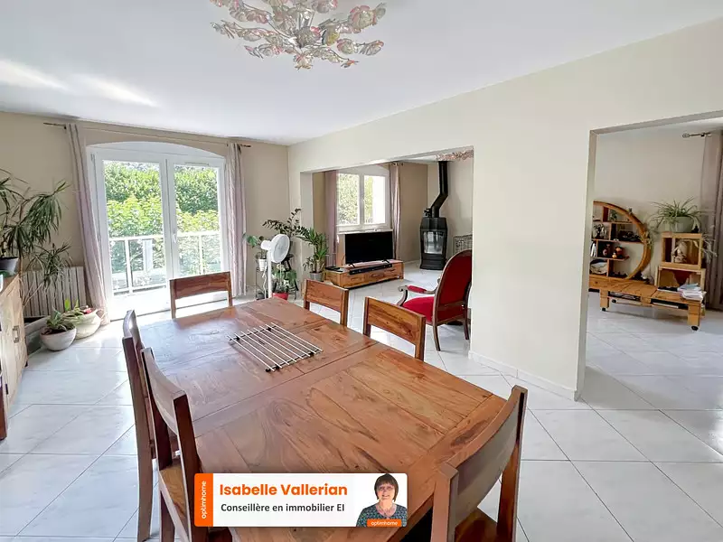 Maison, 163 m²