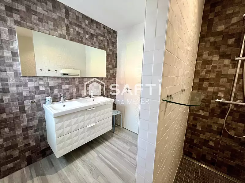 Maison, 170 m²