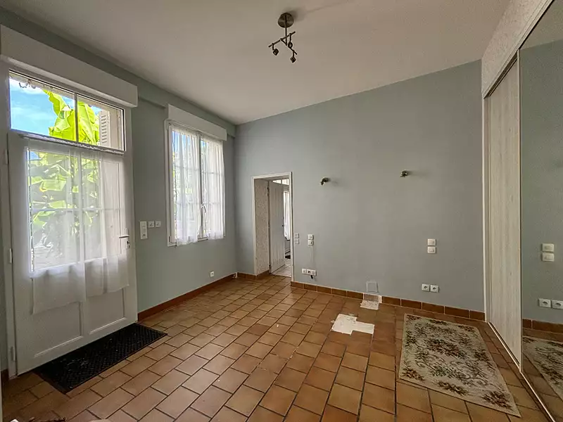 Maison, 225 m²