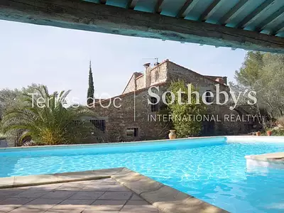 Maison, 240 m²