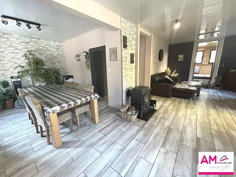 Maison, 111,2 m²