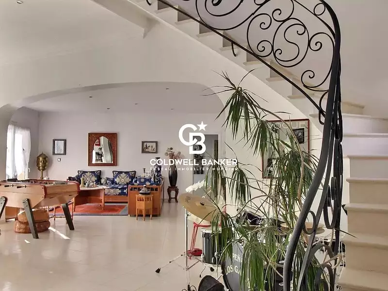Maison, 358 m²