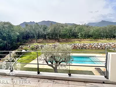 Maison, 277 m²