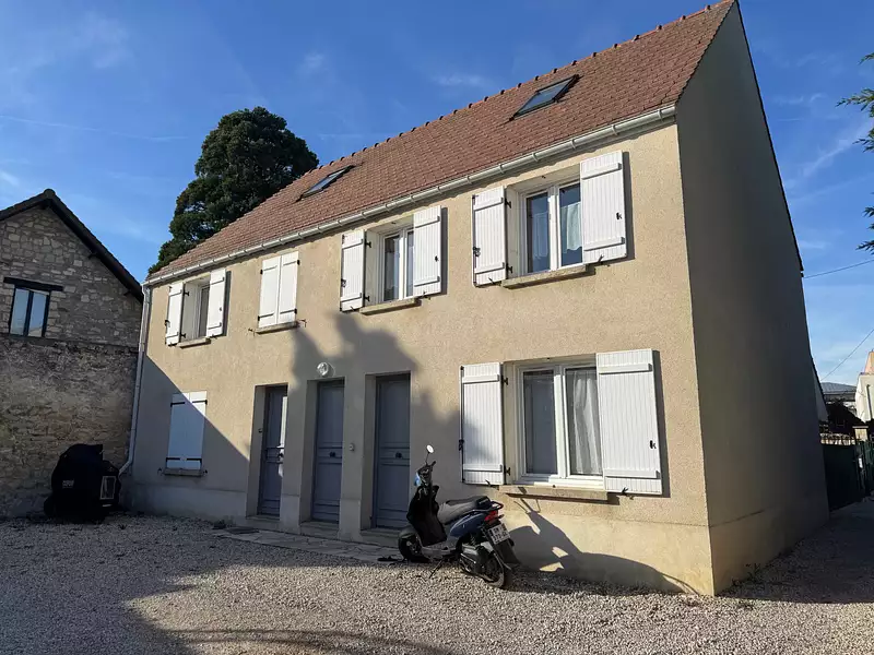 Immeuble, 366 m²