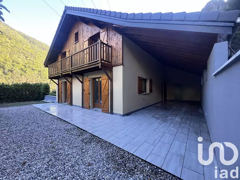 Maison, 121 m²
