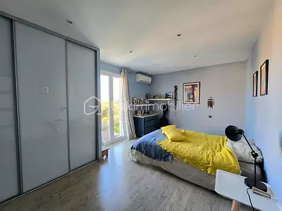 Maison, 182 m²