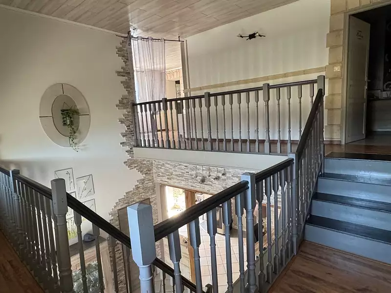 Maison, 252 m²
