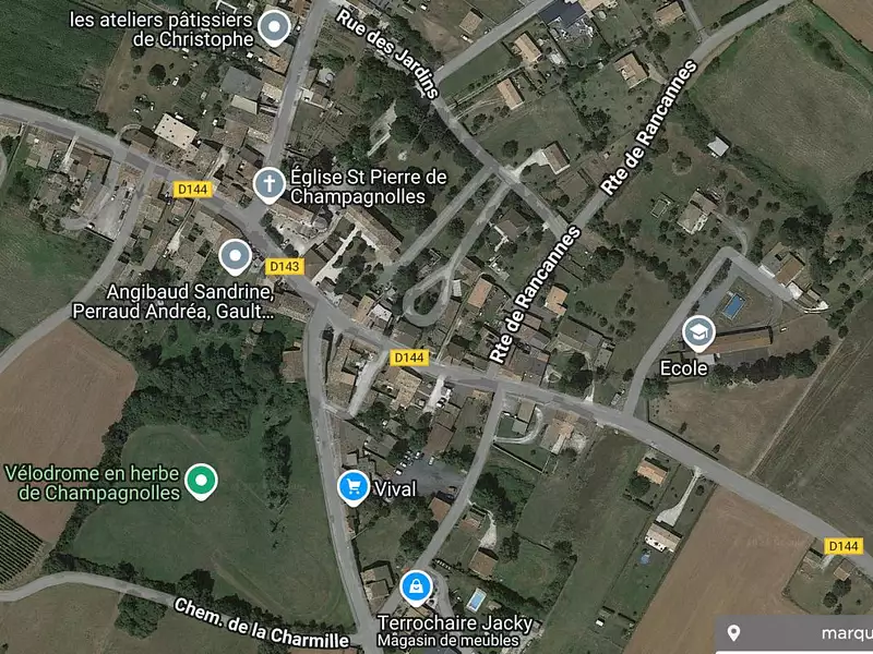 Terrain, 676 m²