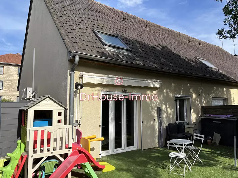 Maison, 94 m²