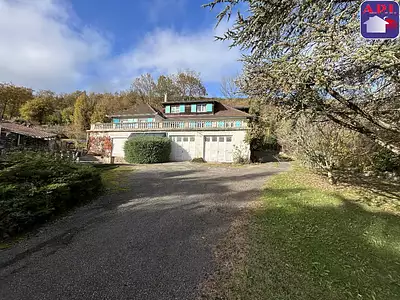 Maison, 235 m²